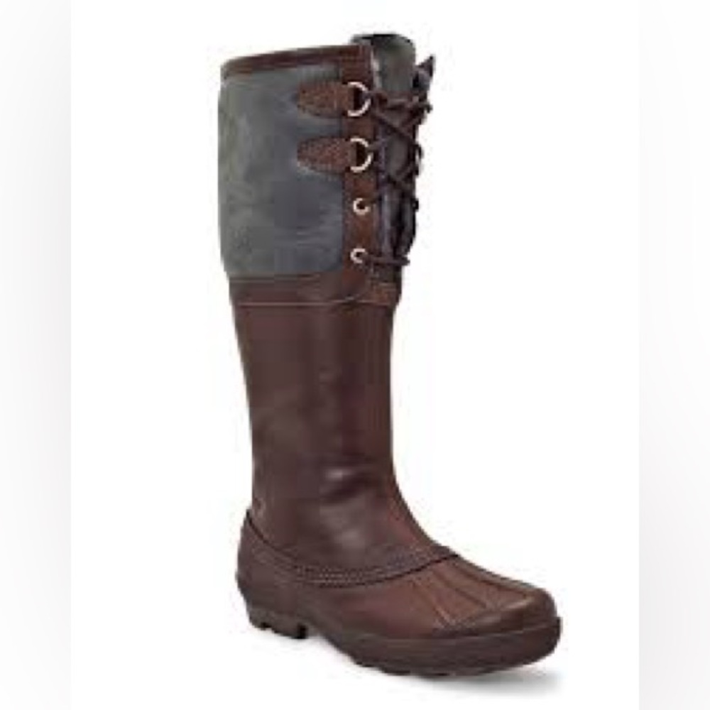 ⭐️UGG Belcloud Boots SZ 7⭐️